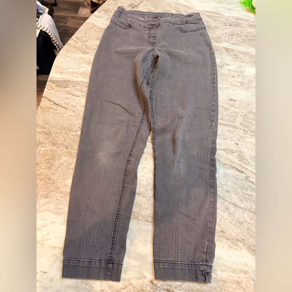 Slim-Sation Gray Pull On Pants Size 8 Straight Leg Stretch